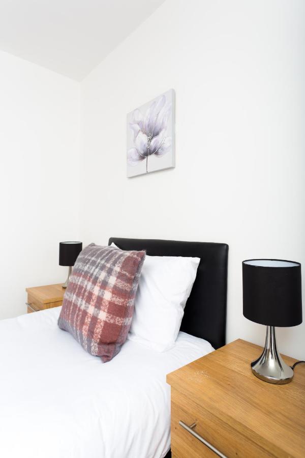 Absolute Stays On Essex - Chinatown - Hippodrome - Alexandra Theatre - Bull Ring - The Rep - B'Ham Intl Airport - Free Wifi - Free Parking - Contractors - Corporates Birmingham Eksteriør bilde