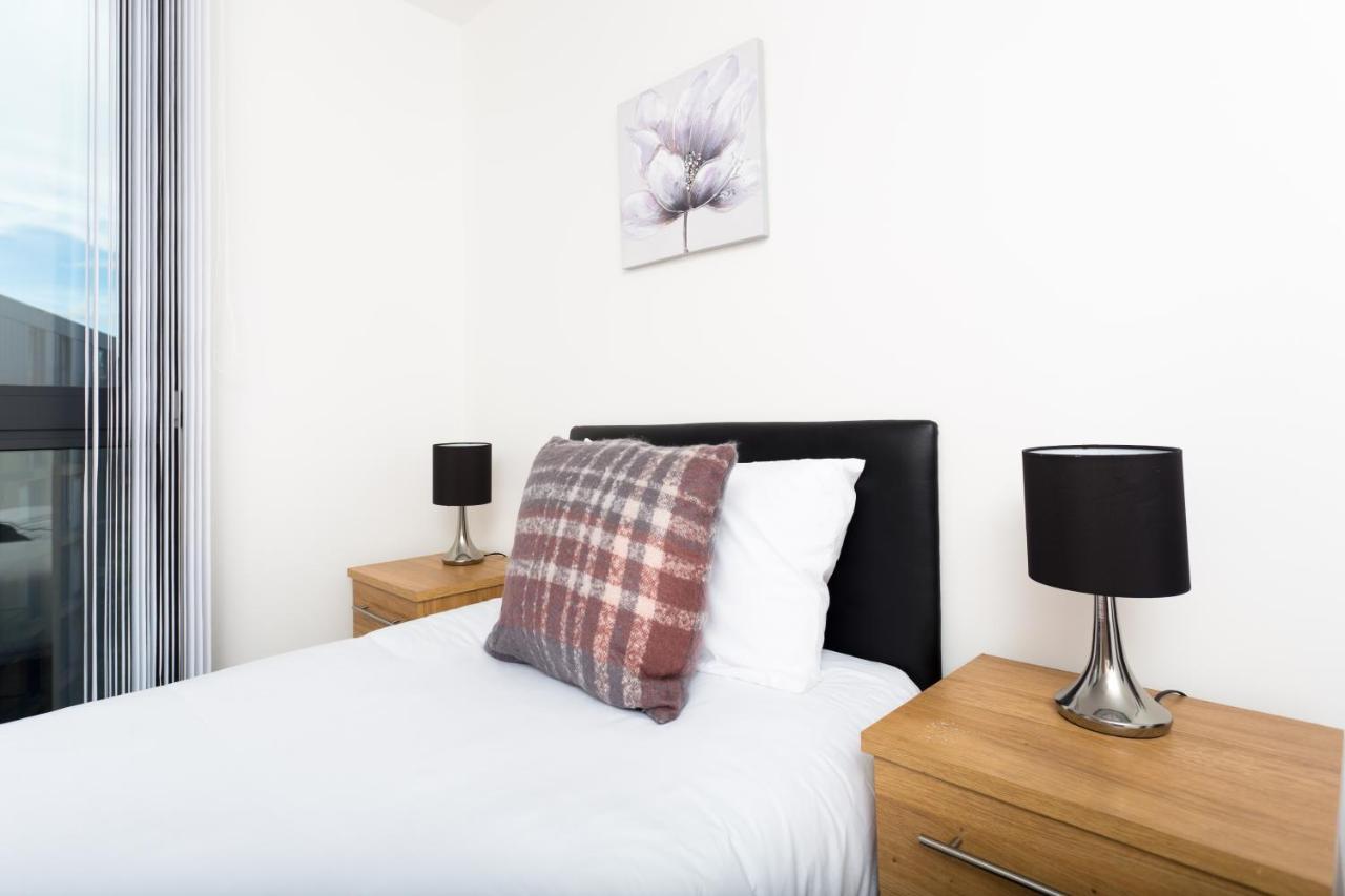 Absolute Stays On Essex - Chinatown - Hippodrome - Alexandra Theatre - Bull Ring - The Rep - B'Ham Intl Airport - Free Wifi - Free Parking - Contractors - Corporates Birmingham Eksteriør bilde